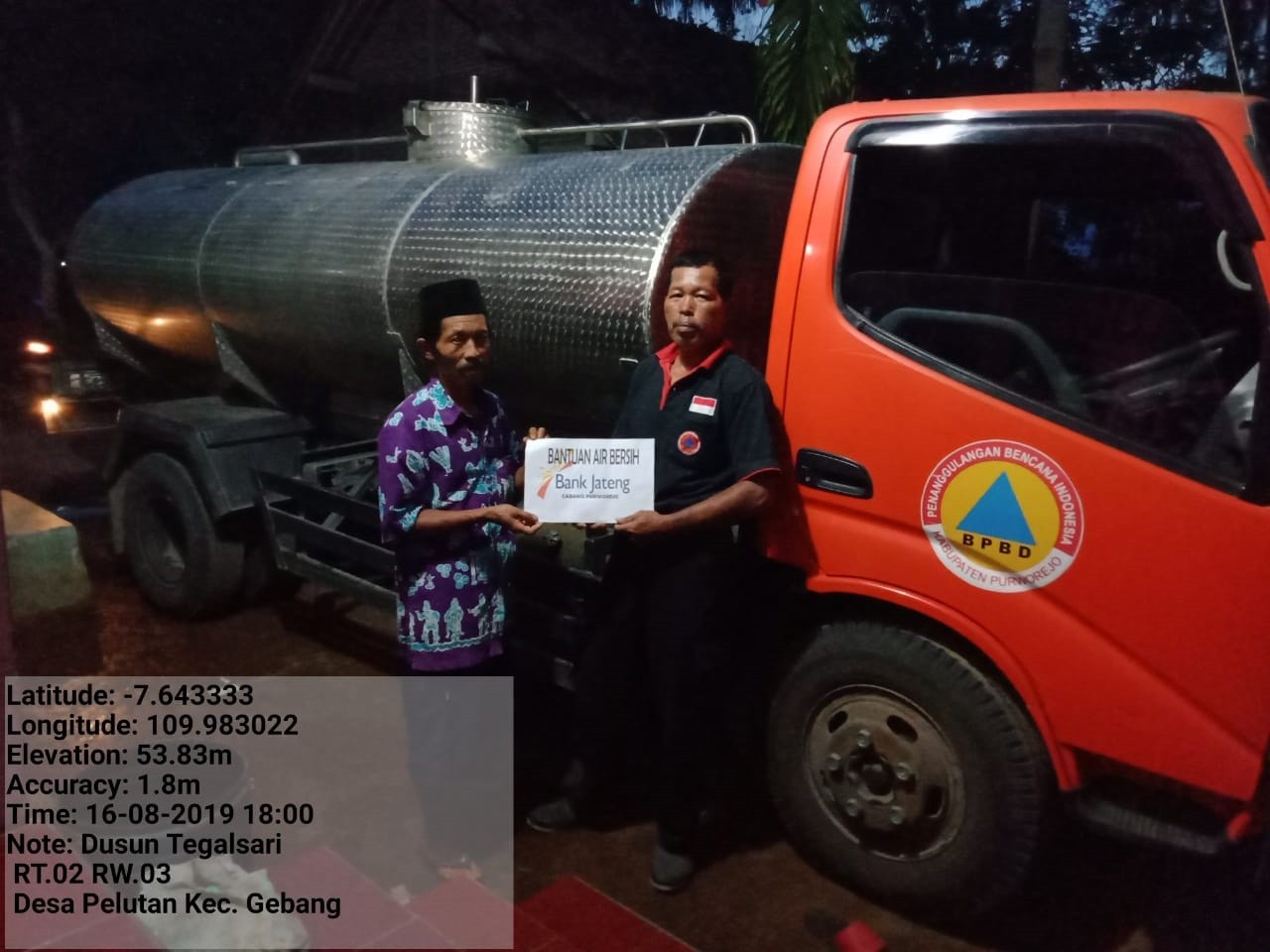 DISTRIBUSI BANTUAN AIR BERSIH HARI KE-60 PELUTAN