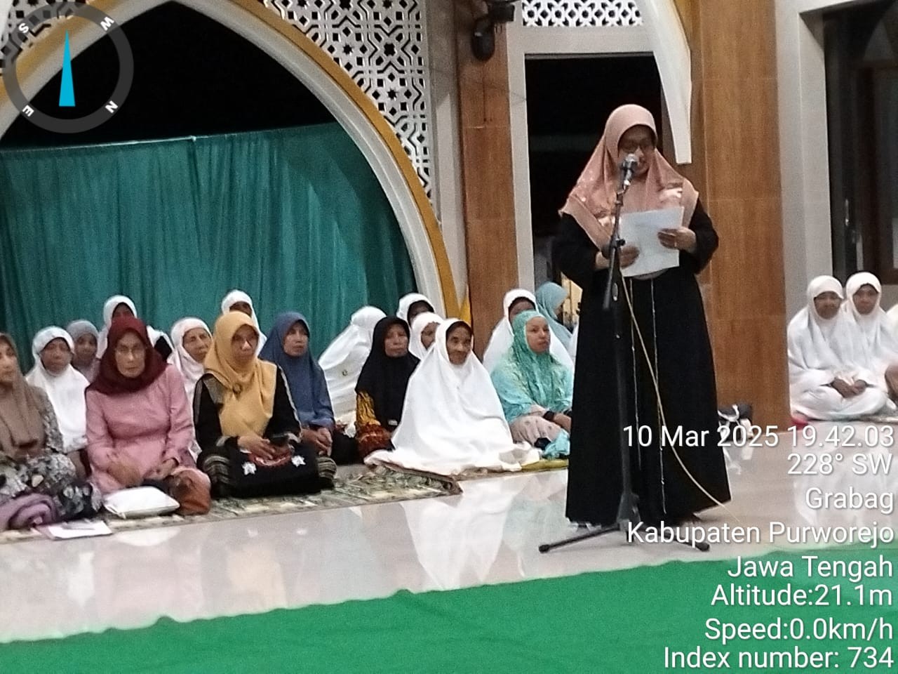 PLT KEPALA PELAKSANA BPBD MENGIKUTI TARAWIH SILATURAHMI DI DESA GRABAG, KECAMATAN GRABAG