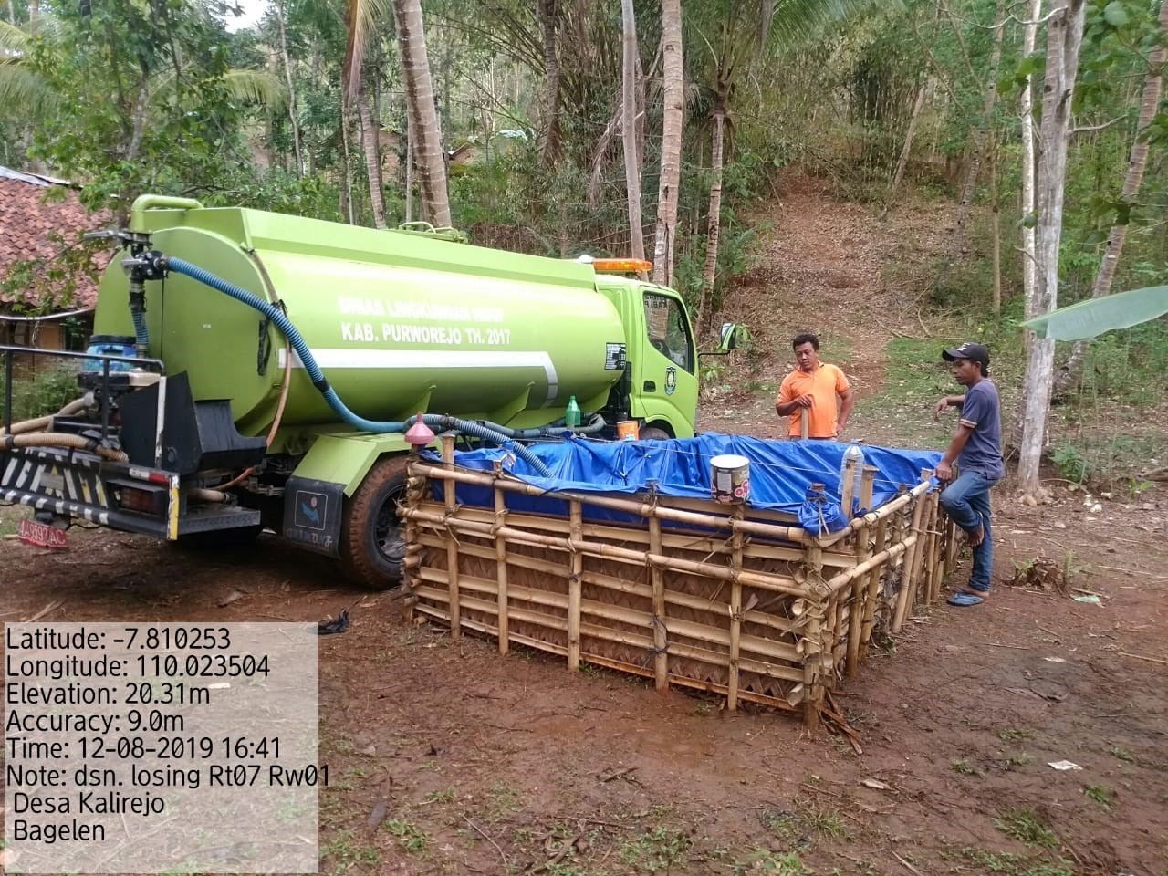 DISTRIBUSI BANTUAN AIR BERSIH HARI KE-174 DI DESA KALIREJO